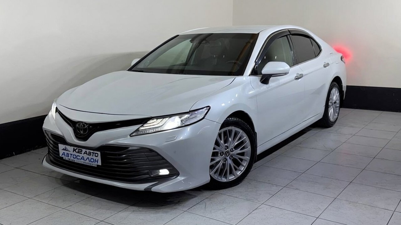 TOYOTA  CAMRY
