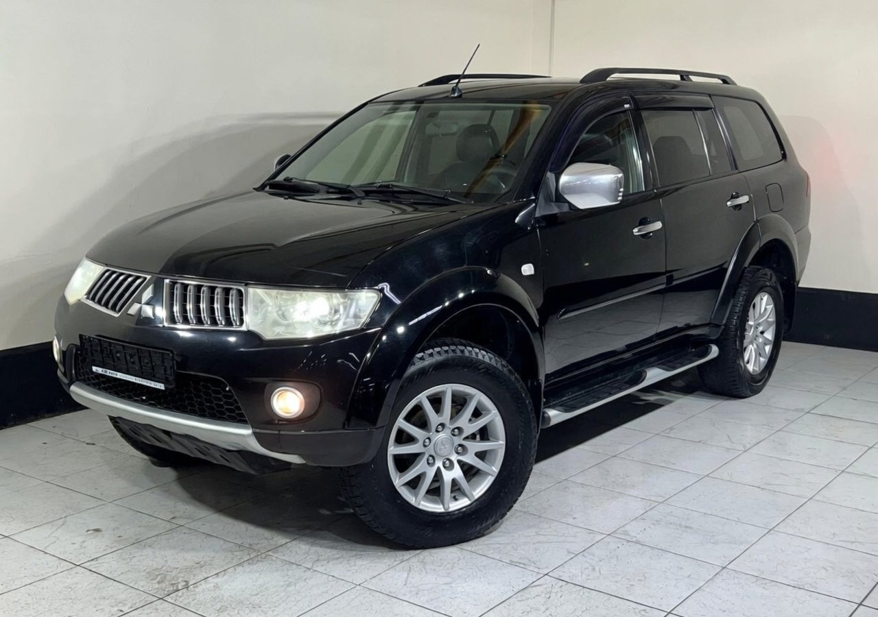 MITSUBISHI PAJERO SPORT