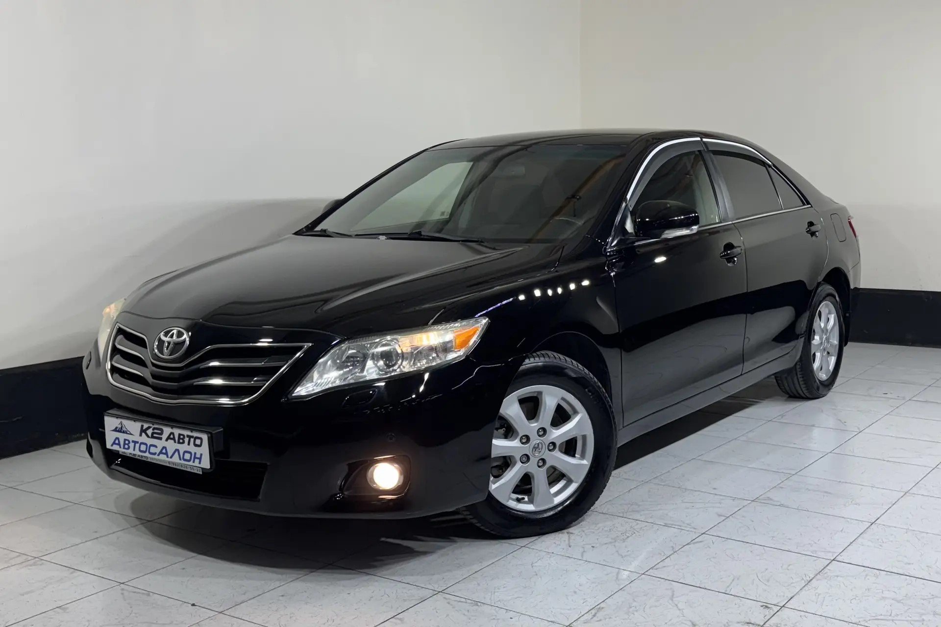 TOYOTA  CAMRY