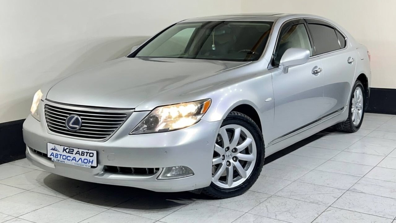 LEXUS LS600H