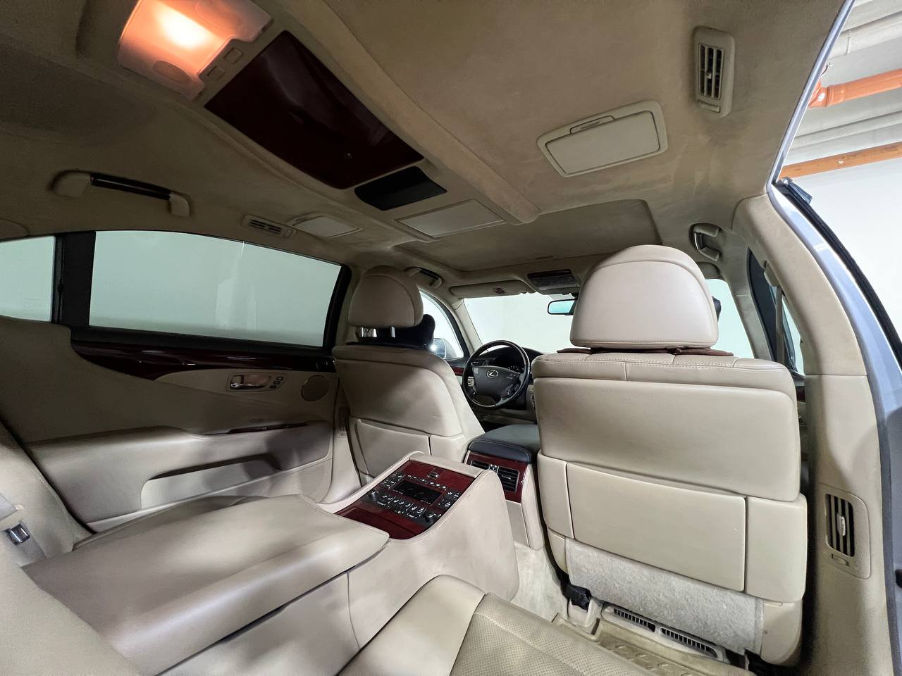 Lexus LS600h