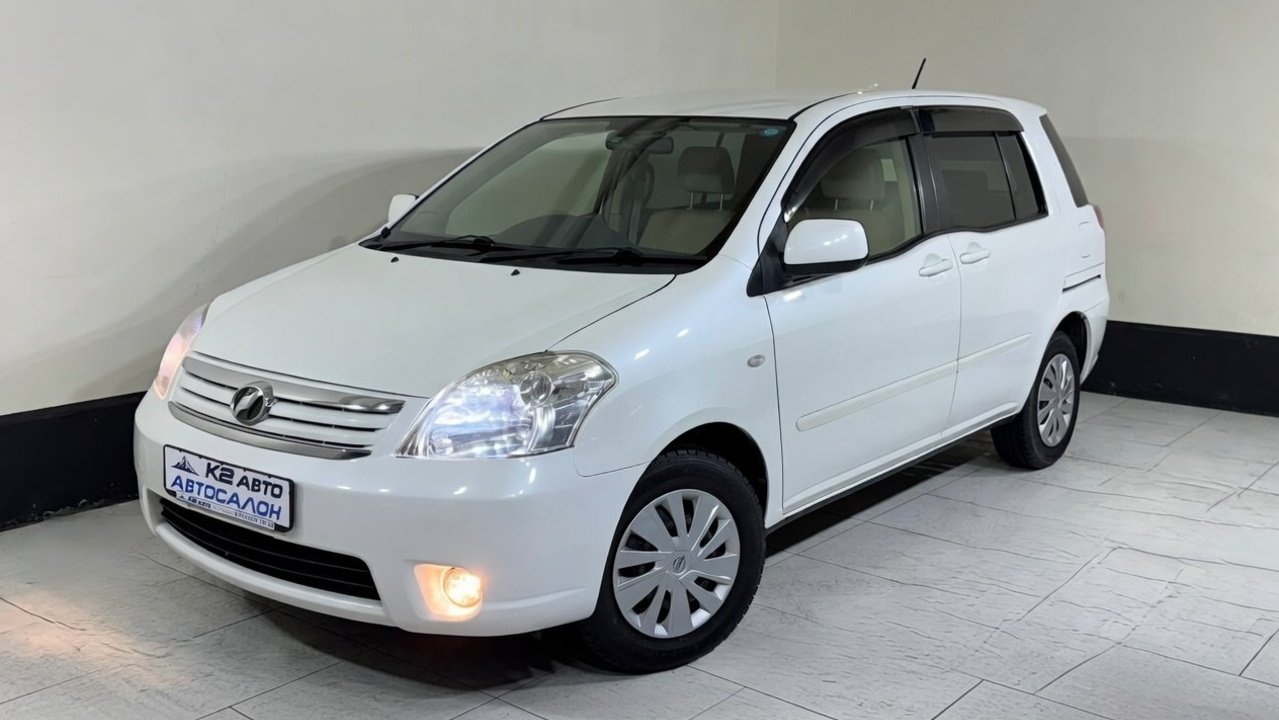 TOYOTA  Raum