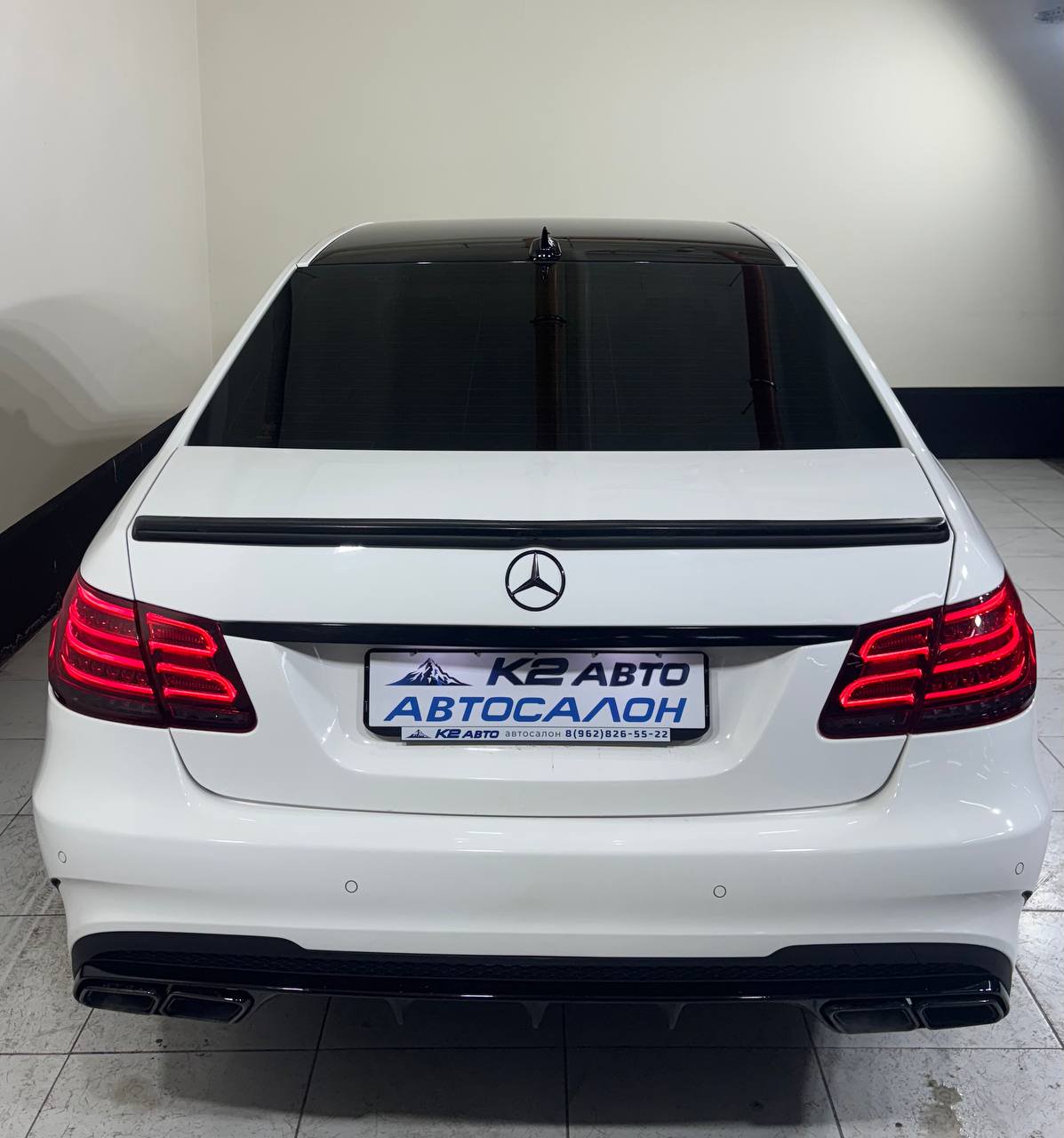 Mercedes-Benz E 200