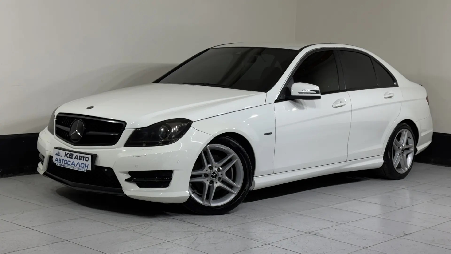 Mercedes-Benz C200